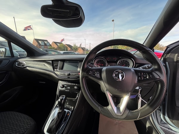 Used Vauxhall Astra 2017 for sale - 76056585: Photo 23