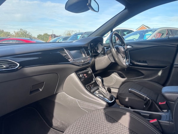 Used Vauxhall Astra 2017 for sale - 76056585: Photo 4