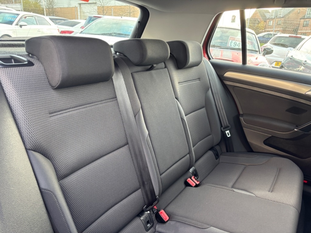 Used Volkswagen Golf 2015 for sale - 76819822: Photo 11