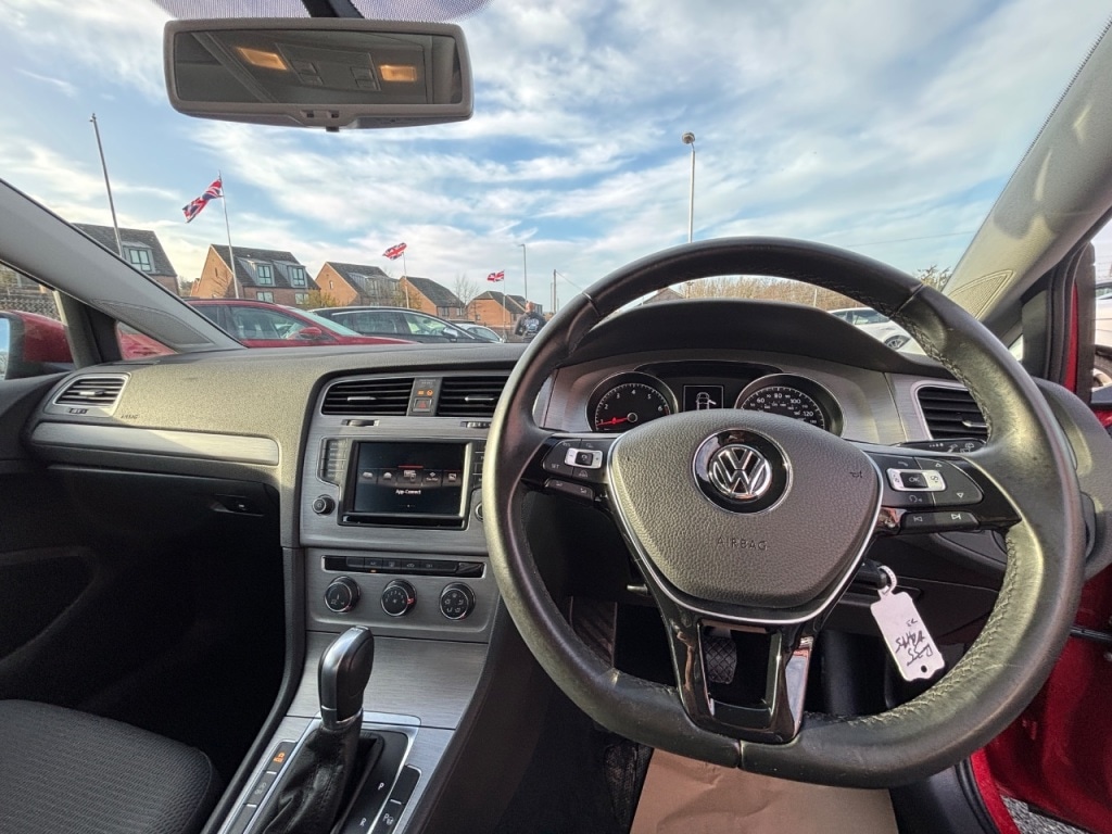 Used Volkswagen Golf 2015 for sale - 76819822: Photo 23