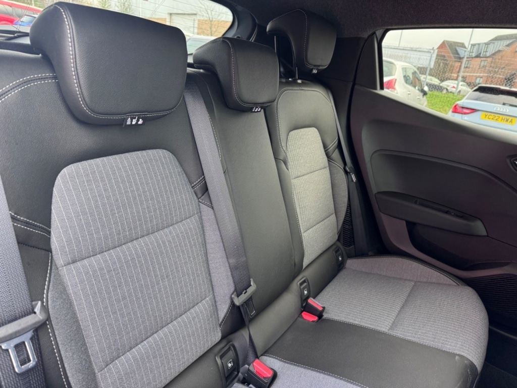 Used Renault Clio 2023 for sale - 77167874: Photo 9