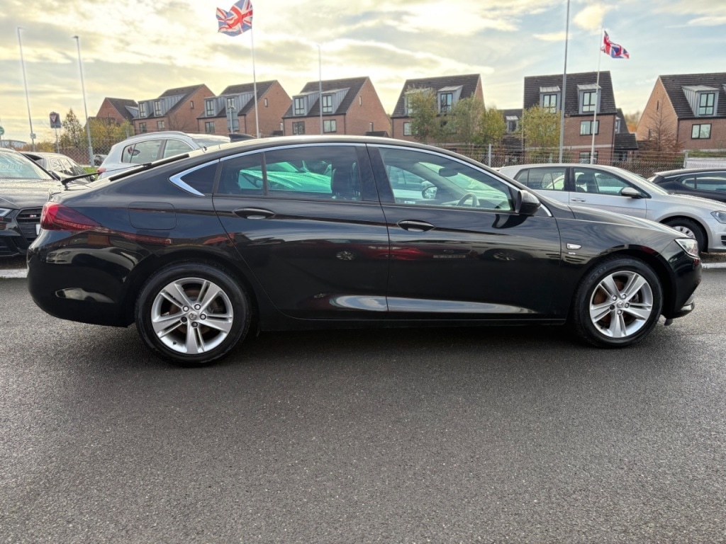 Used Vauxhall Insignia 2018 for sale - 76279318: Photo 10