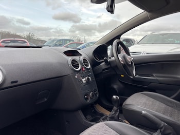 Used Vauxhall Corsa 2012 for sale - 77719145: Photo