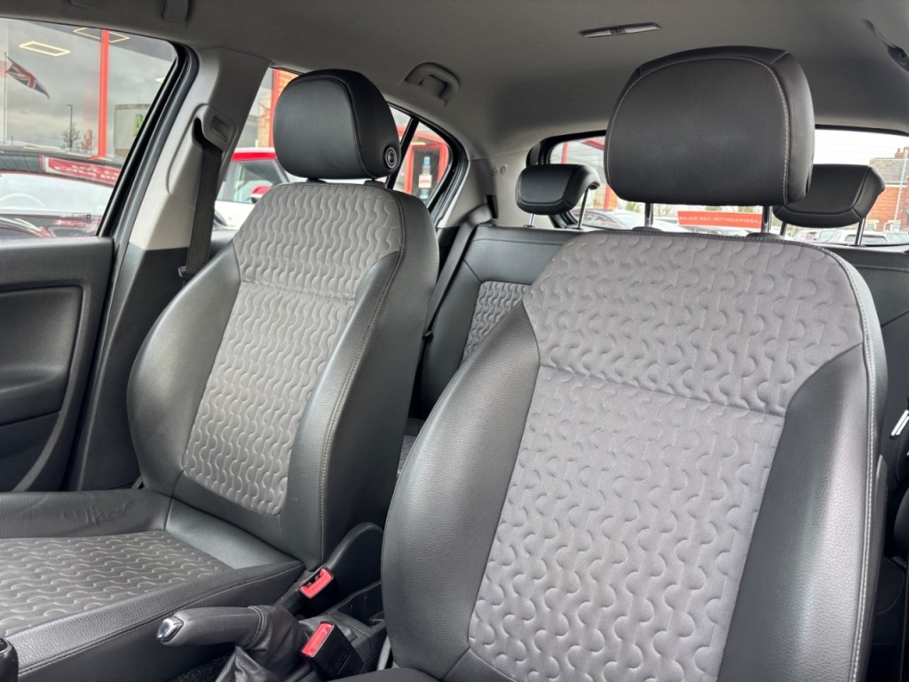 Used Vauxhall Corsa 2012 for sale - 77719145: Photo 4