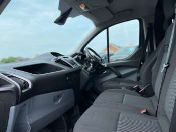 Used Ford Tourneo Custom 2015 for sale - 74504917: Photo