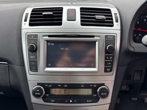Used Toyota Avensis 2014 for sale - 75665694: Photo 16