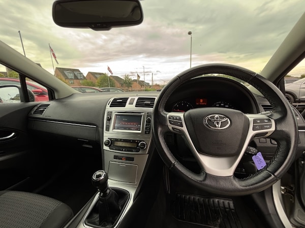 Used Toyota Avensis 2014 for sale - 75665694: Photo 22