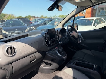 Used Peugeot Partner Tepee 2016 for sale - 79103053: Photo
