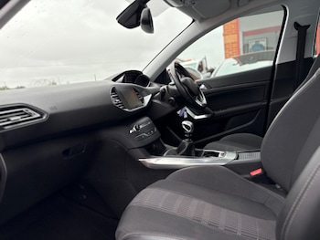 Used Peugeot 308 2018 for sale - 75488368: Photo