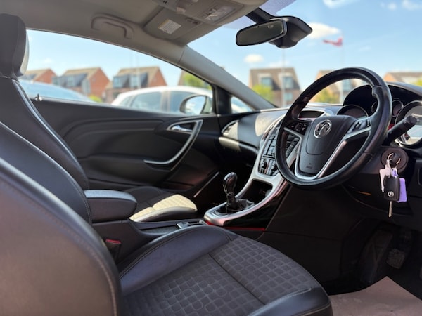 Used Vauxhall Astra GTC 2012 for sale - 75548984: Photo 13