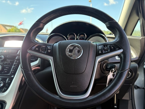 Used Vauxhall Astra GTC 2012 for sale - 75548984: Photo 14