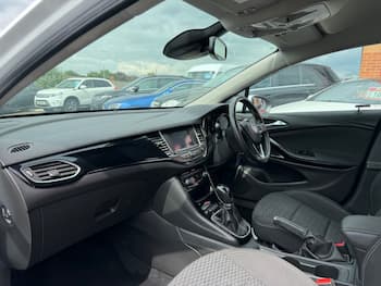 Used Vauxhall Astra 2018 for sale - 79693795: Photo