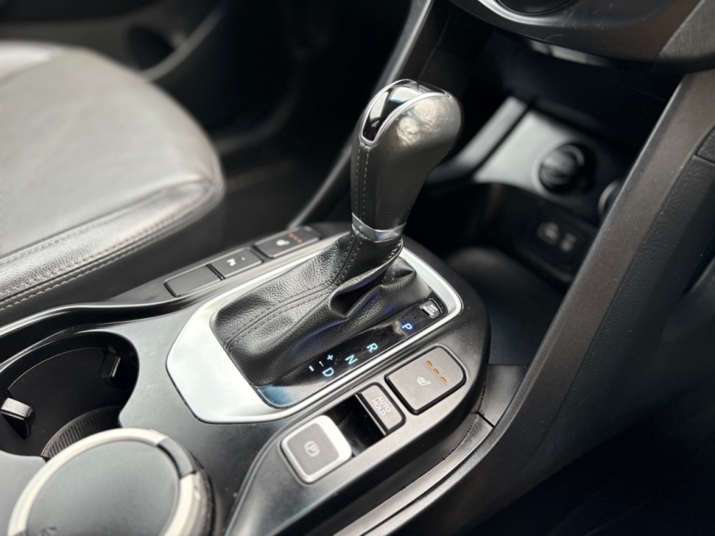 Used Hyundai Santa Fe 2018 for sale - 75985652: Photo 17