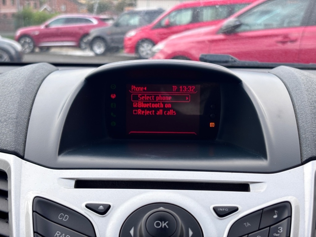 Used Ford Fiesta 2012 for sale - 76385592: Photo 14