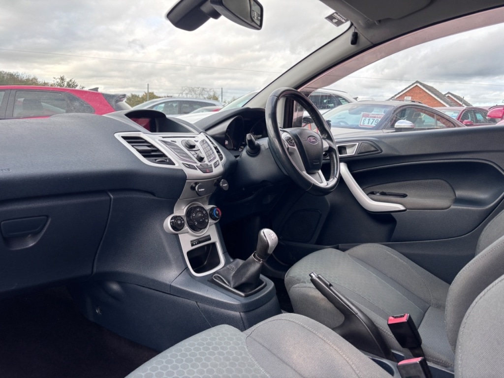 Used Ford Fiesta 2012 for sale - 76385592: Photo 3