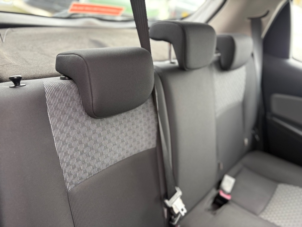 Used Toyota Yaris 2015 for sale - 76495642: Photo 10