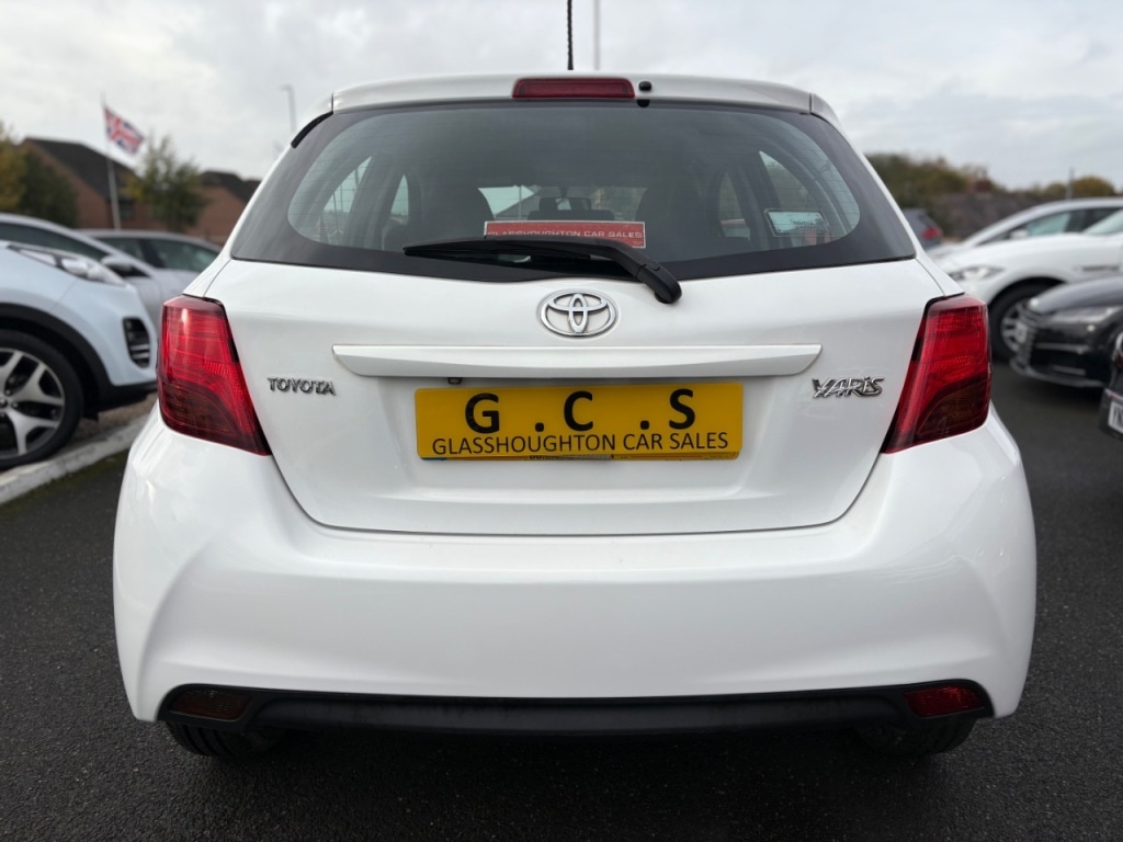 Used Toyota Yaris 2015 for sale - 76495642: Photo 7