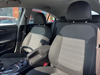 Used Vauxhall Insignia 2010 for sale - 75631183: Photo