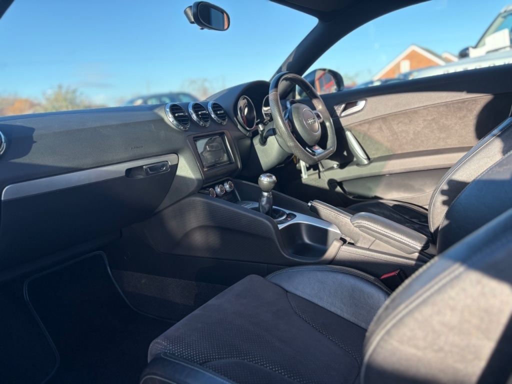 Used Audi TT 2012 for sale - 76767685: Photo 3