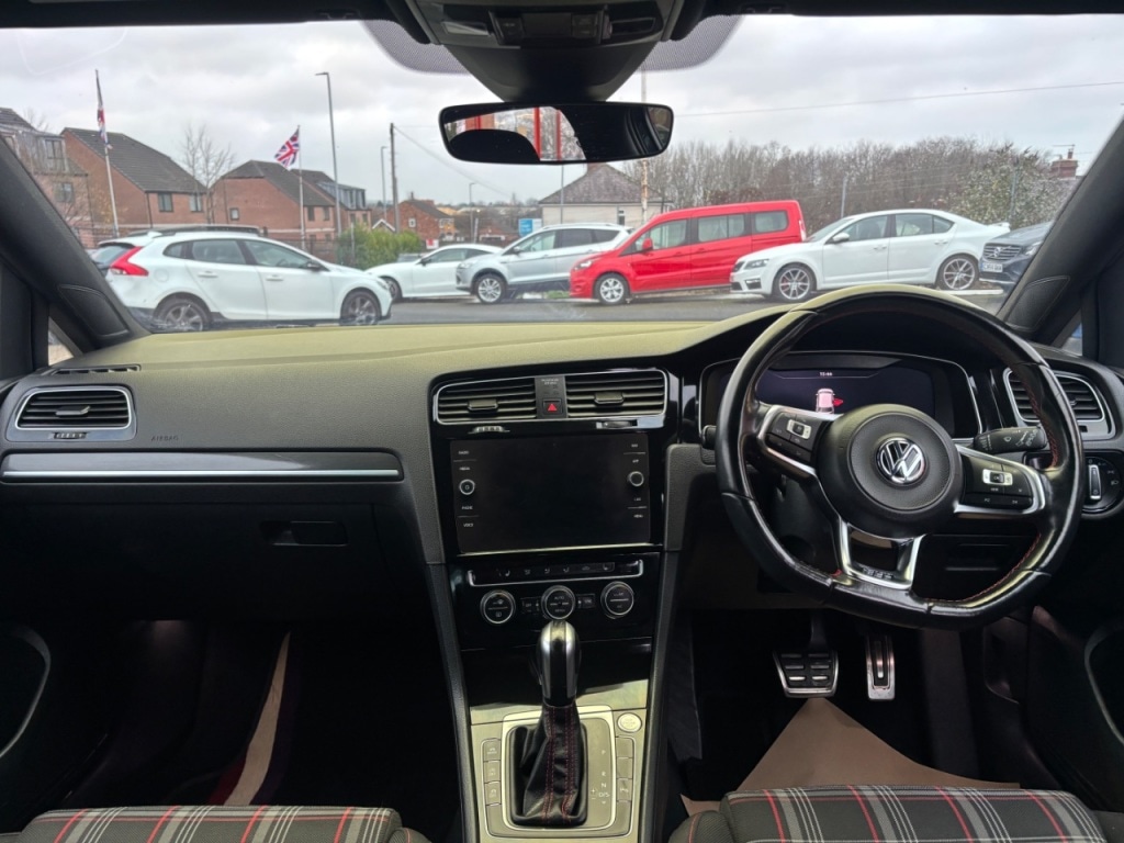 Used Volkswagen Golf 2019 for sale - 76972909: Photo 12