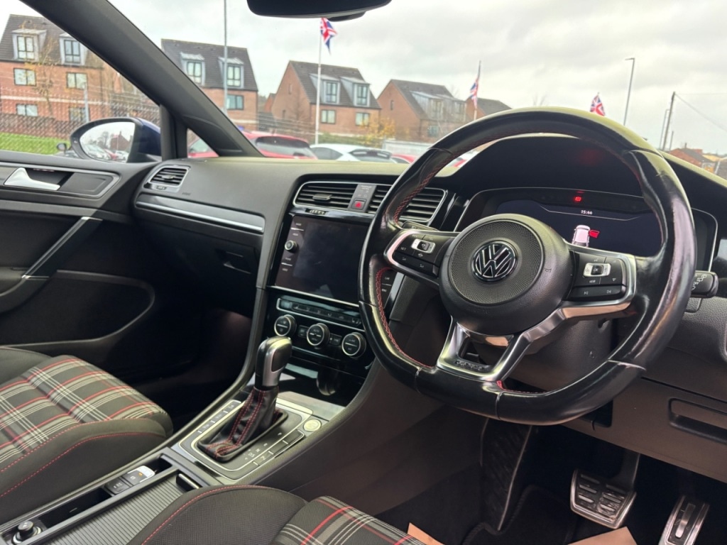 Used Volkswagen Golf 2019 for sale - 76972909: Photo 13