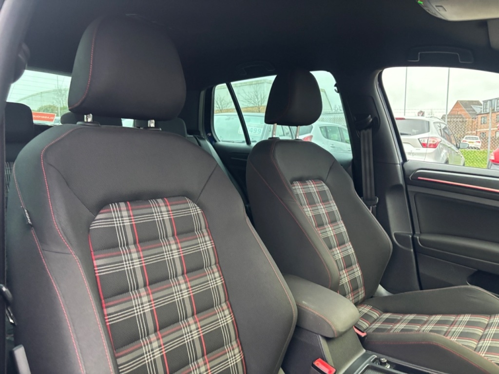 Used Volkswagen Golf 2019 for sale - 76972909: Photo 14