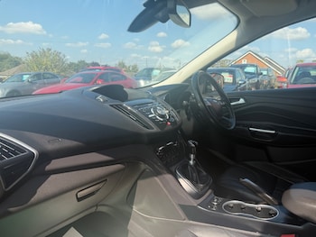 Used Ford Kuga 2015 for sale - 79572801: Photo