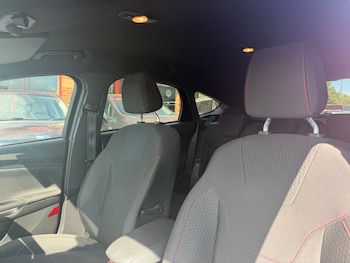 Used Ford Focus 2017 for sale - 79300077: Photo