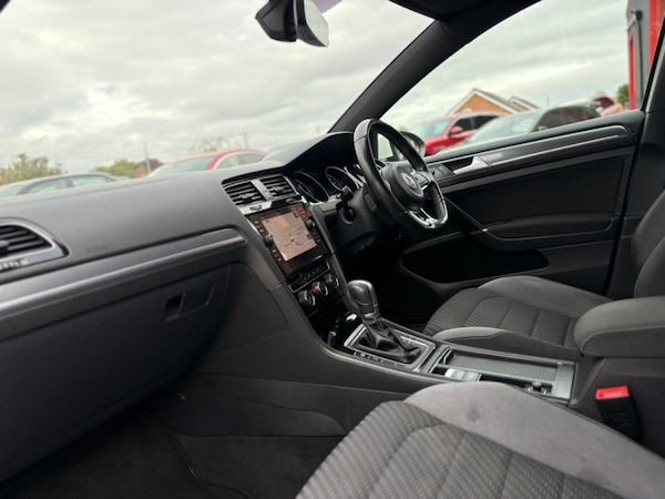 Used Volkswagen Golf 2017 for sale - 75797913: Photo 5
