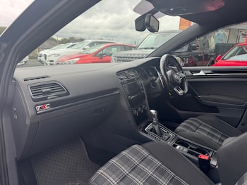 Used Volkswagen Golf 2014 for sale - 76184883: Photo