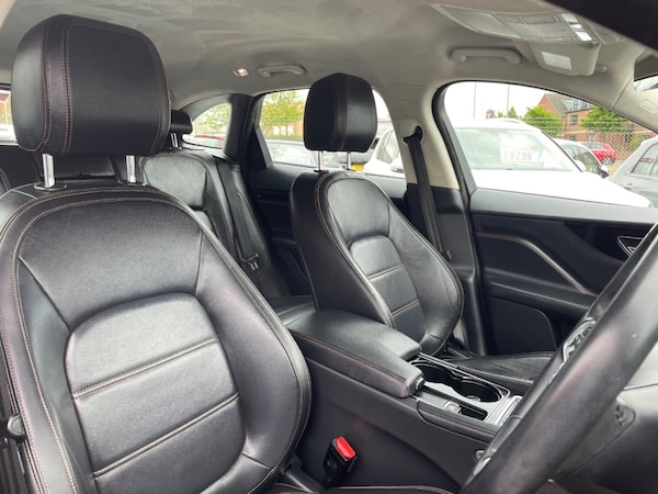 Used Jaguar F-Pace 2019 for sale - 74616323: Photo 14