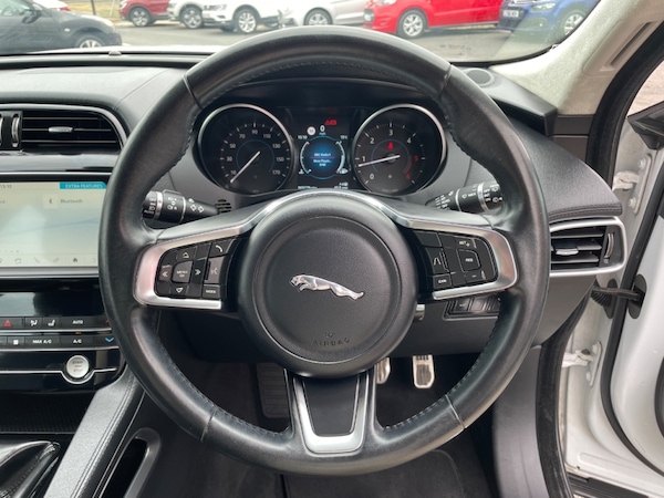 Used Jaguar F-Pace 2019 for sale - 74616323: Photo 23
