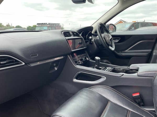 Used Jaguar F-Pace 2019 for sale - 74616323: Photo 3