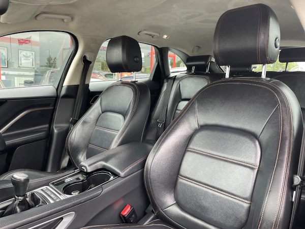 Used Jaguar F-Pace 2019 for sale - 74616323: Photo 4