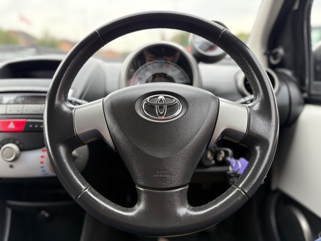 Used Toyota AYGO 2013 for sale - 75997820: Photo 13