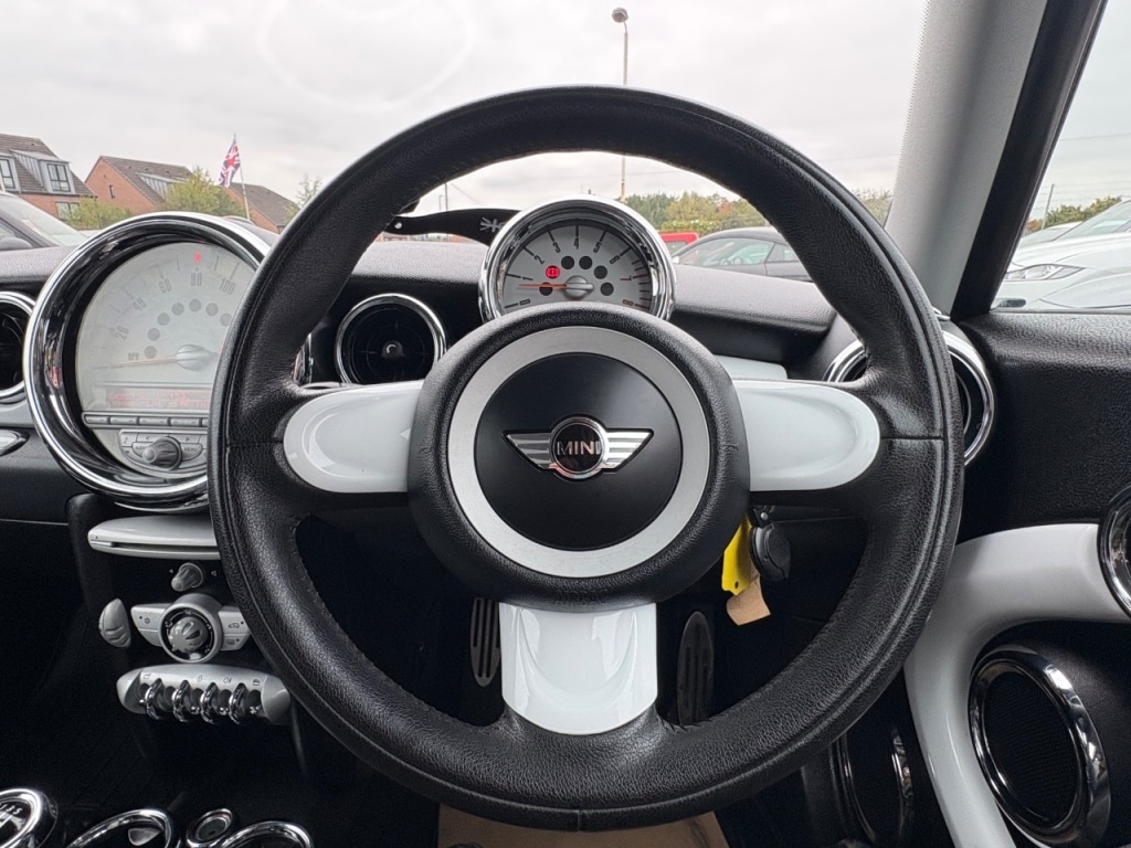 Used MINI Hatch 2010 for sale - 76287096: Photo 15
