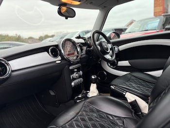 Used MINI Hatch 2010 for sale - 76287096: Photo