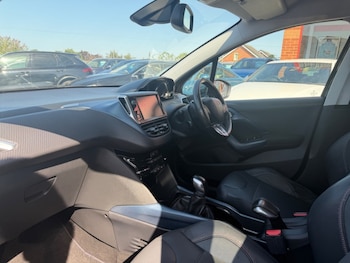 Used Peugeot 2008 2014 for sale - 79022023: Photo