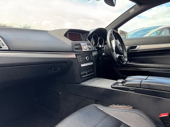 Used Mercedes-Benz E Class 2016 for sale - 79437324: Photo