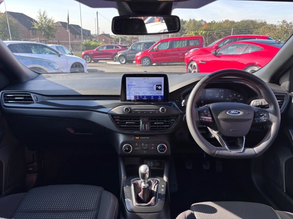 Used Ford Focus 2022 for sale - 76056597: Photo 11