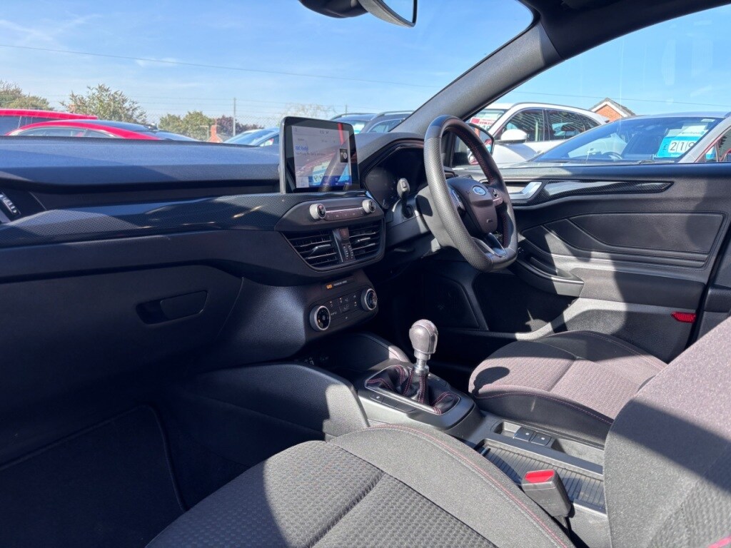 Used Ford Focus 2022 for sale - 76056597: Photo 3