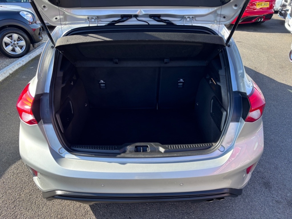 Used Ford Focus 2022 for sale - 76056597: Photo 8