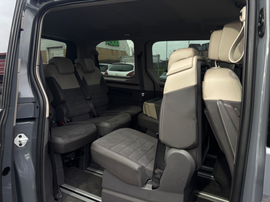 Used Volkswagen Multivan 2024 for sale - 77287292: Photo 11