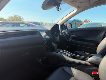 Used Honda HR-V 2017 for sale - 79129021: Photo