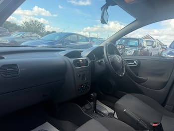 Used Vauxhall Corsa 2004 for sale - 79665537: Photo