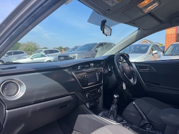 Used Toyota Auris 2013 for sale - 79166086: Photo