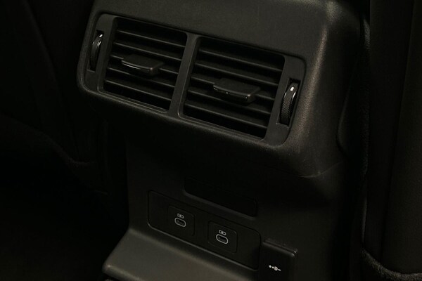 Used Land Rover Range Rover Velar 2024 for sale - 76188668: Photo 18