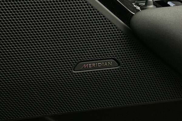 Used Land Rover Range Rover Velar 2024 for sale - 76188668: Photo 24