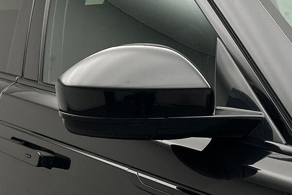 Used Land Rover Range Rover Velar 2024 for sale - 76188668: Photo 40