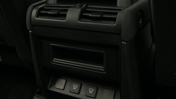 Used Land Rover Defender 110 2022 for sale - 75109089: Photo 18